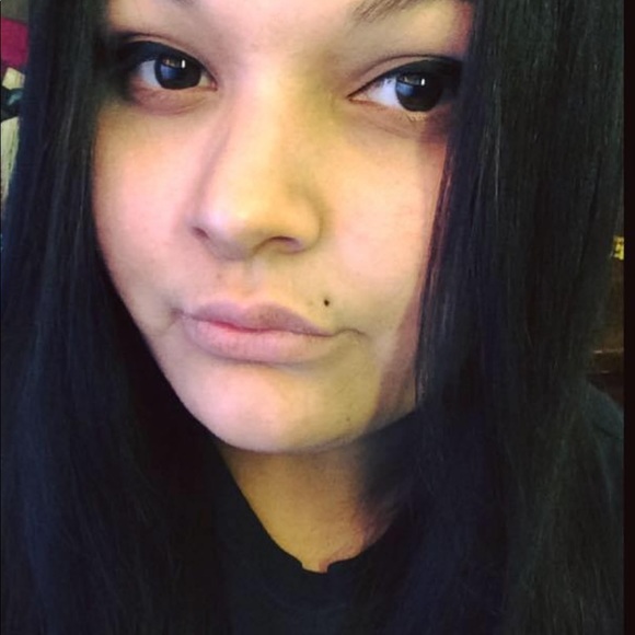 Meet your Posher, Gina - Picture 1 of 1